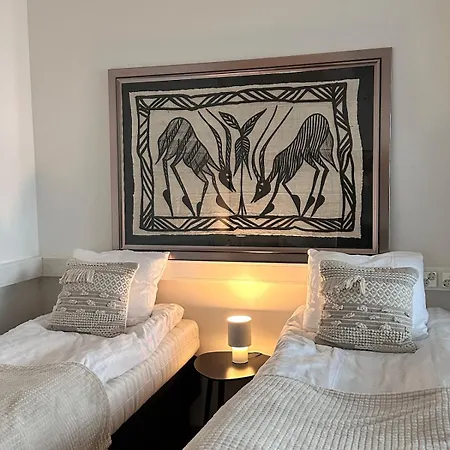 Luxury With Garden Terrace, Bm Garden No2, Free Parking דירה להטי