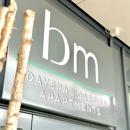 Luxury With Garden Terrace, Bm Garden No2, Free Parking דירה *