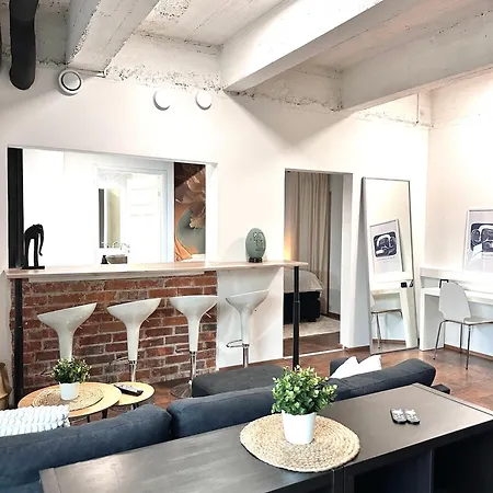 شقة Luxury With Garden Terrace, Bm Garden No2, Free Parking لاهتي