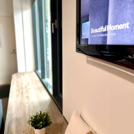 Uniikki Keskustahuoneisto Pihaterassilla, Bm Garden No2, Free Parking Apartament *
