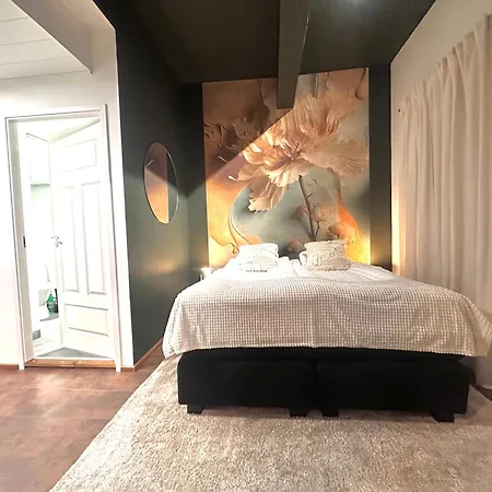 Luxury With Garden Terrace, Bm Garden No2, Free Parking شقة لاهتي